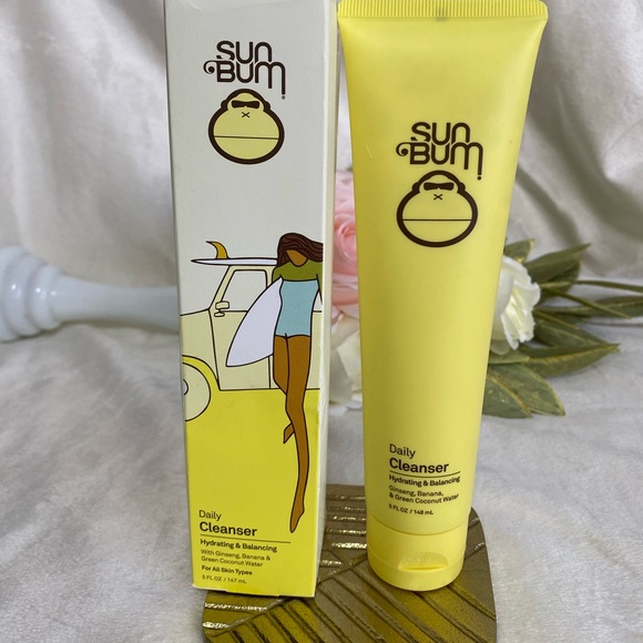 Sun Bum Daily Cleanser - Picture 3 of 8